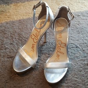 💋Sam Edelman - gorgeous silver strappy sandals